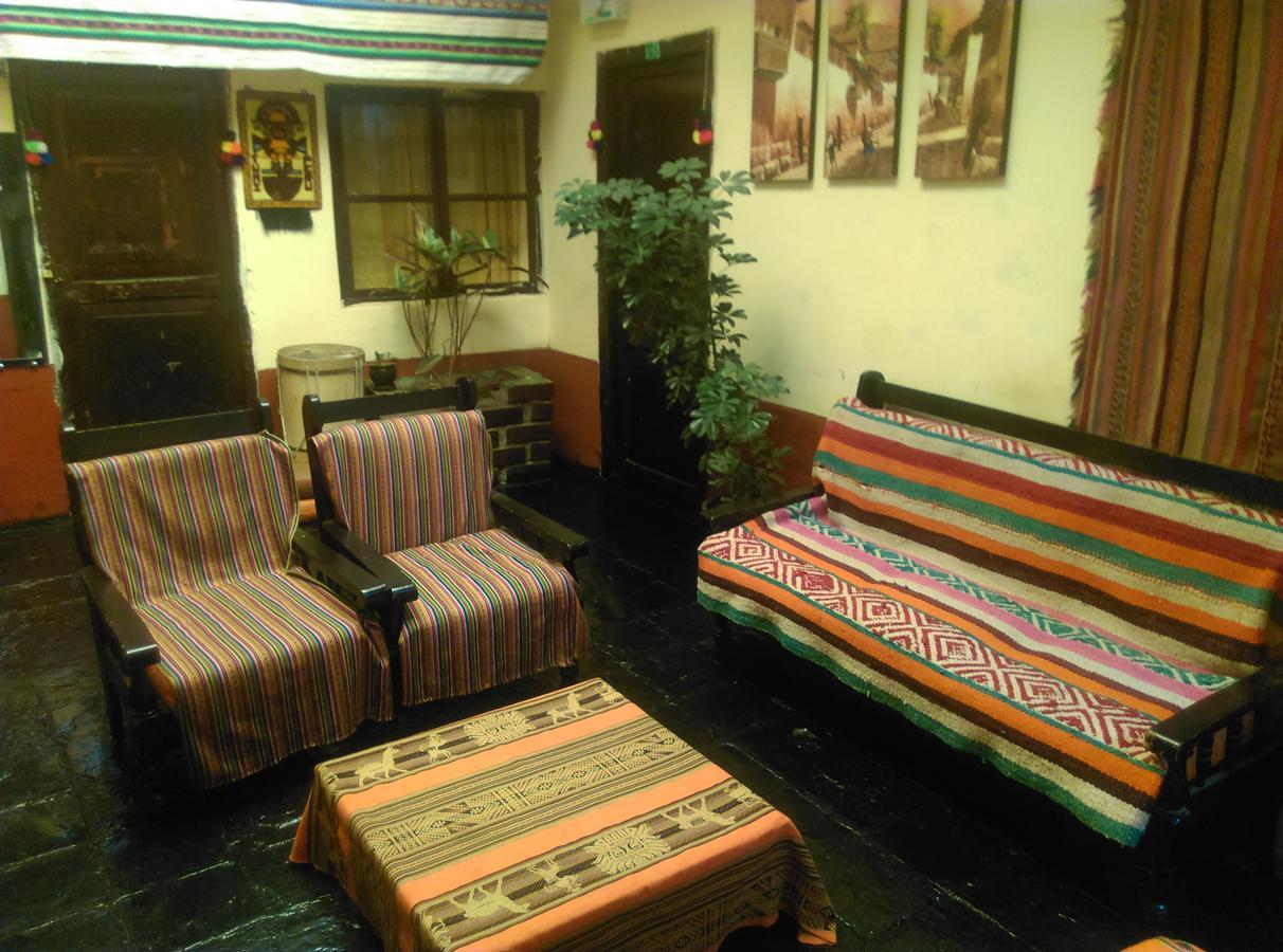 Auquis Ccapac Guest House กุสโก ภายนอก รูปภาพ